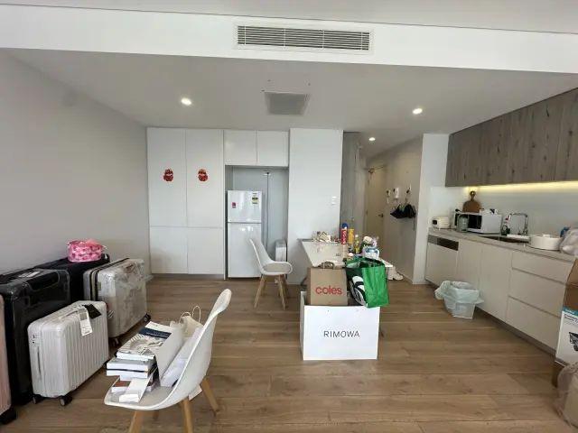 10 Rothschild avenue, Sydney