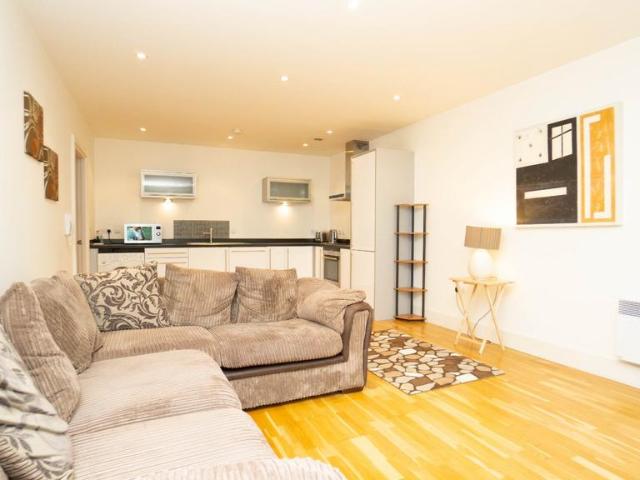 10 Rumford Place, Pride Quarter, Liverpool, L3 9DG, United Kingdom | 2 bed apartment for rent #140397507 | Rentberry