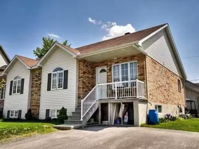 10 Rue Edward Langton Quirk, Gatineau Aylmer, QC, J9H 7A1.