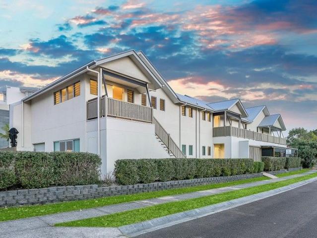 10 Seaward Lane, MARCOOLA, QLD 4564