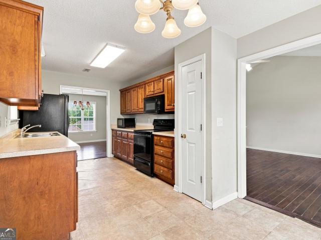 10 Seay Drive SE