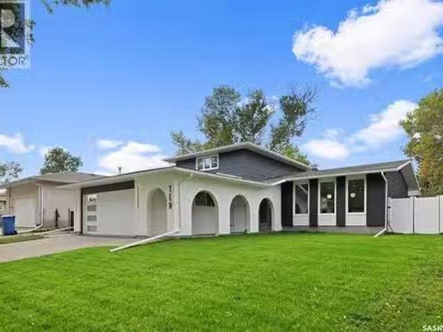 10 Selkirk Crescent, Regina, SK, S4S 6J4 house for sale Lis.