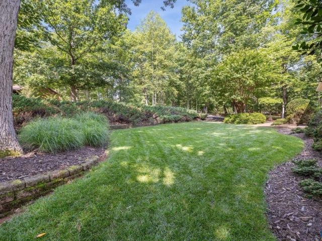 10 shortwood cir