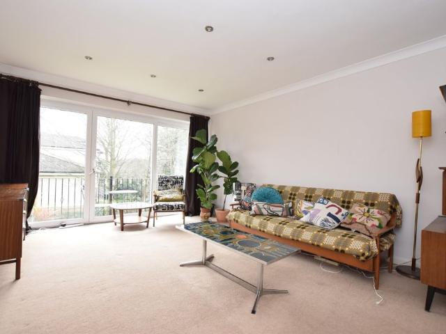 10, Southlands Close, Moortown, Leeds, LS17 6JD