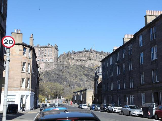 10 Spittal Street, City of Edinburgh, EH3 9DT, United Kingdom | 3 bed apartment for rent #138595126 | Rentberry