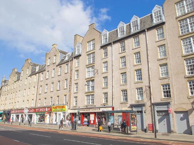 10 St Patrick Square, City of Edinburgh, EH8 9EZ, United Kingdom | 2 bed apartment for rent #128881235 | Rentberry