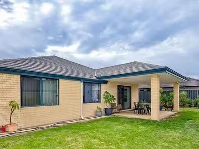 10 Stockton Way, Dalyellup, WA 6230