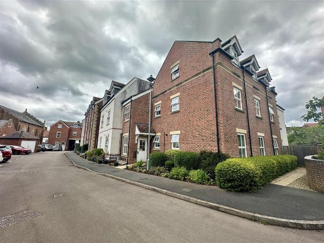 10 Stokes Mews, Newent GL18, 1 bed flat to rent, £750 pcm | PrimeLocation