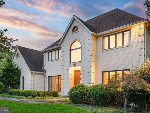 10 Stream Court