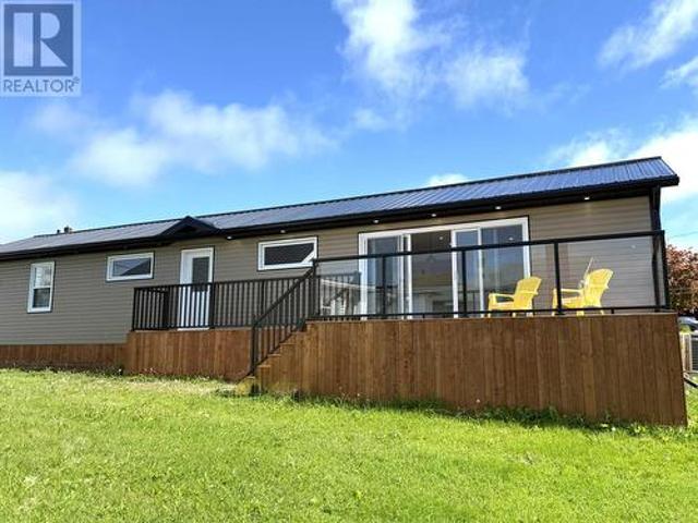 10 Sutherland Avenue, Souris, PE, C0A 2B0 house for sale | Listing ID 202615 | Royal LePage