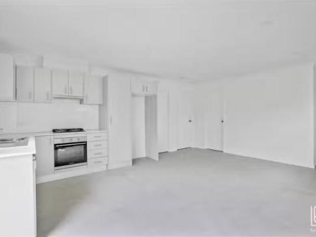 10a Catalina Road, SAN REMO House for rent Listed by Alana Wr.