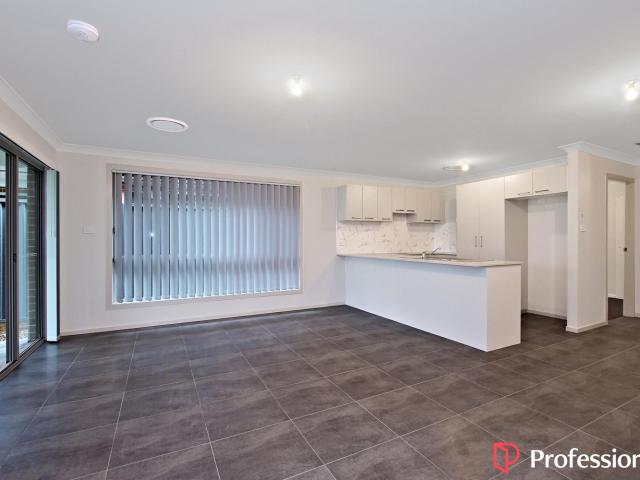 10A Borg PlacePrairiewood NSW 2176, Australia