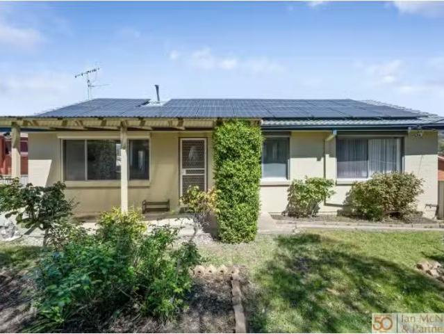 10A Highbar Street, Queanbeyan House for rent Listed by Prope.