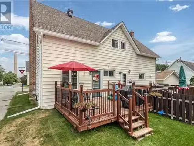 10A Orford Street, Copper Cliff, ON, P0M 1N0 house for sale.