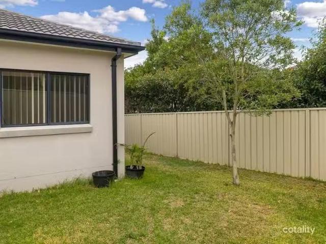 10a Laurie Place, Belrose Apartment for rent Listed by Liam M.