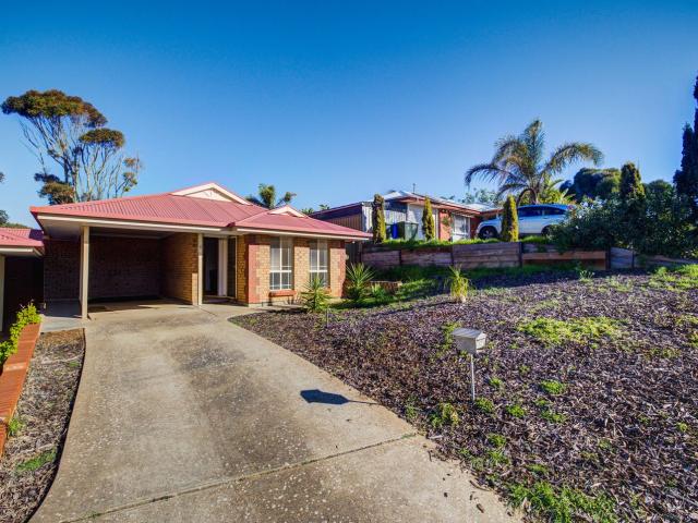 10a Lennard Drive, Moana, SA 5169