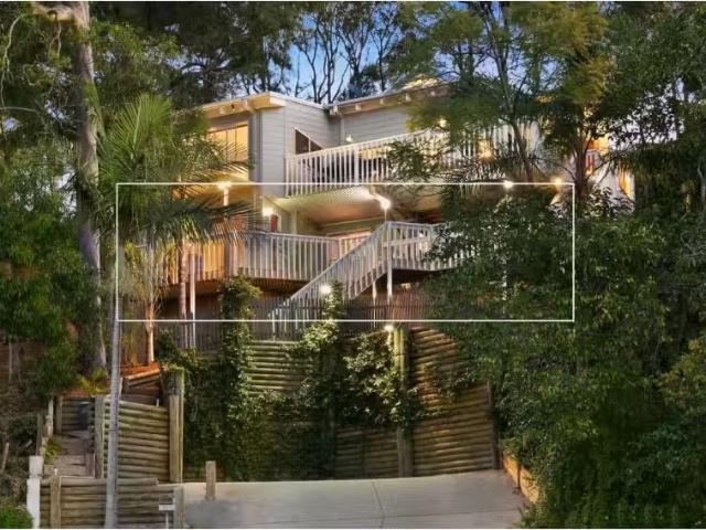 10a Lloyd Court, VALENTINE House for rent Listed by Jo Steven.