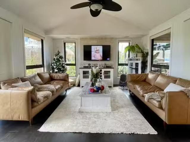 10a South Esplanade, PORT SORELL, TAS 7307 House for Rent