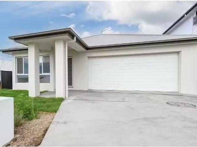10A Pastures Street, Cumbalum Apartment for rent Listed by Er.
