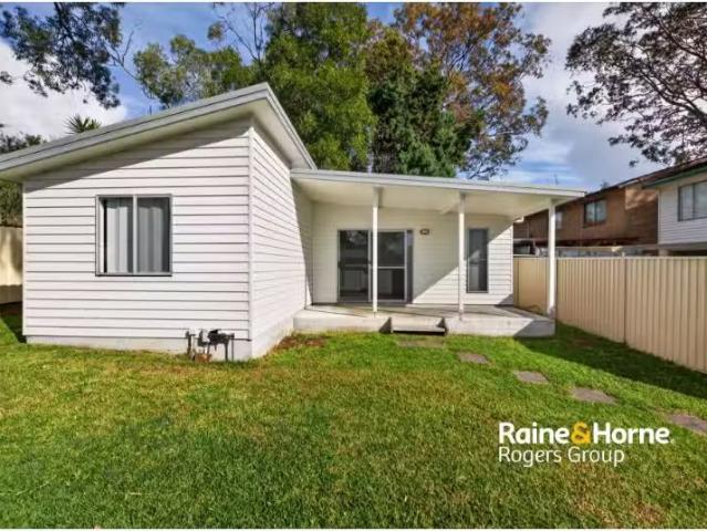 10A Restlea Avenue, CHARMHAVEN House for rent Listed by Jacin.