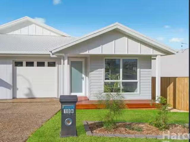 10a Verne Prescott Retreat, Port Macquarie, NSW 2444 Duplex.