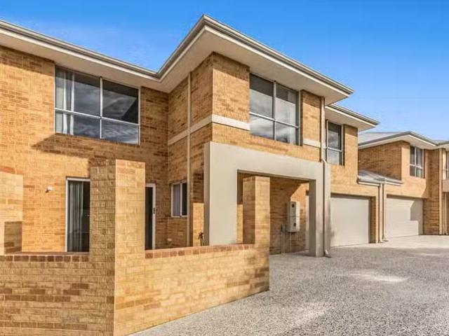 10B Mount Henry Road, Como, WA 6152