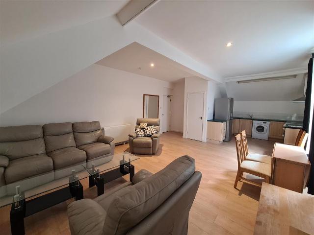 10c Park Road, Peterborough PE1, 2 bed flat to rent, £825 pcm | PrimeLocation