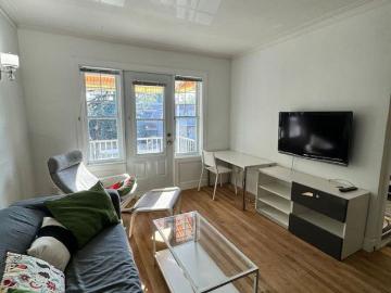 House to rent in Parc-Extension - Balcony
