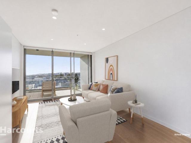 10th Floor, North Facing, Superb 1 Bedroom Apartment