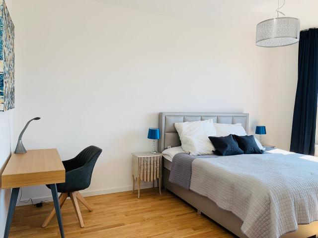 10th floor 360° view luxury apartment, Berlin Amsterdam Apartments for Rent