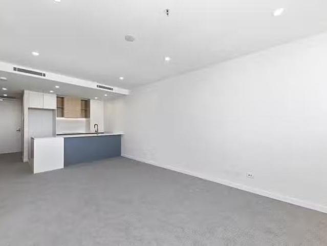 1104/15 Wilbow Street, Phillip, ACT 2606