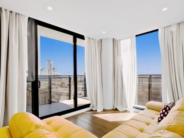 1104/9 Ellingworth Parade, Melbourne