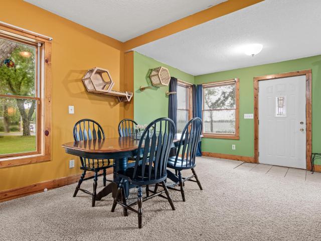 1104 Main Street W