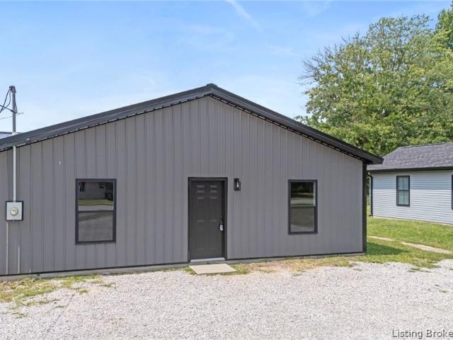 1104 Mann Avenue