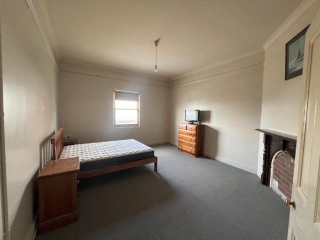 1/104 Marsh Street