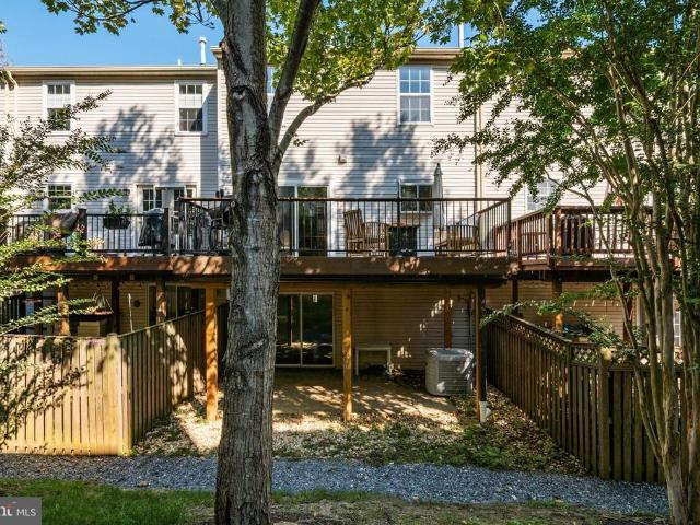 1104 Niblick Court