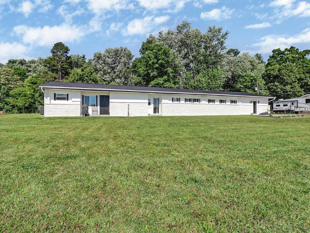 1104 Allardt Hwy