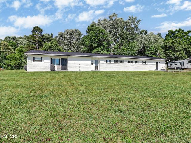 1104 Allardt Hwy
