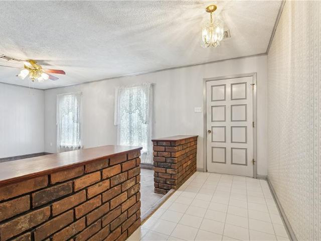 1104 Candelight Drive