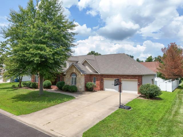 1104 Daybreak Drive