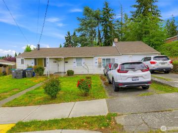 1104 Dibb Street