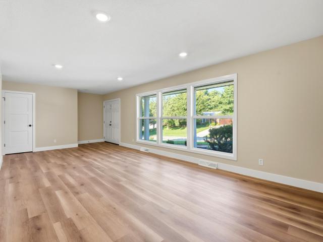 1104 falcon dr