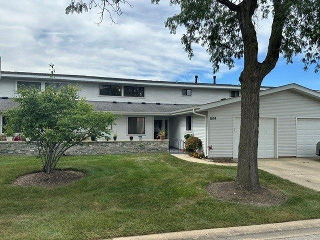 1104 Taunton Ct, Schaumburg, IL 60193