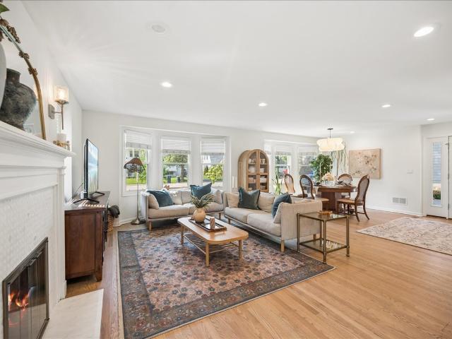 1105 Blackthorn Lane