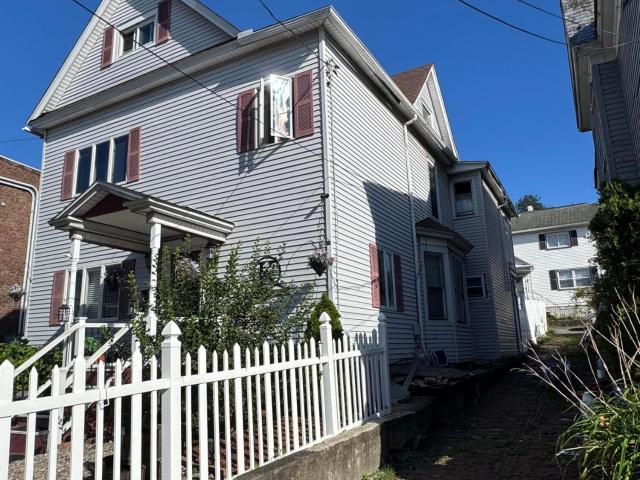 1105 Cedar Avenue