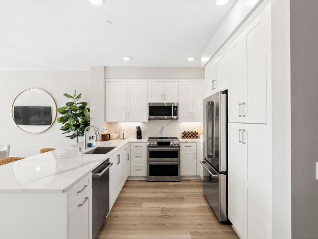 1105 S Cleveland # 206