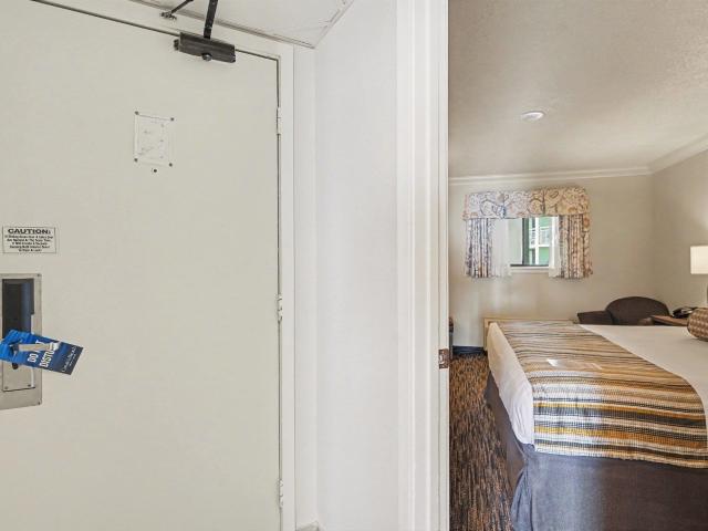 1105 S Ocean Blvd. 334