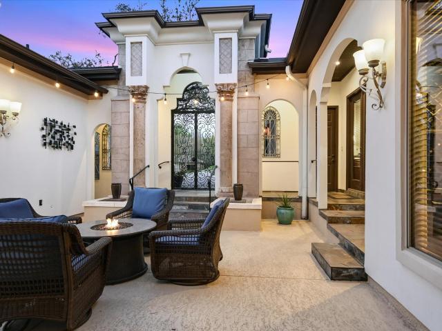 1106 Sledge Dr