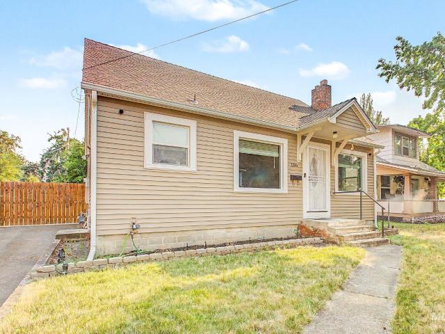 1106 14th Ave