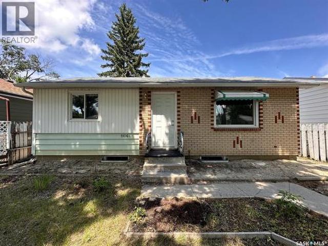 1106 10Th Avenue E, Regina, SK, S4N 0J2 house for sale | Listing ID SK042551 | Royal LePage
